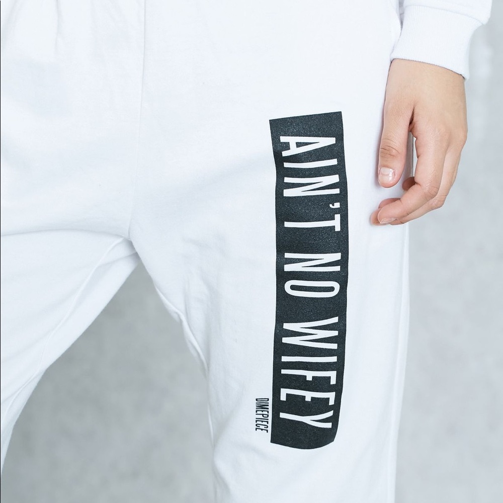 DIMEPIECE Ain’t No Wifey Joggers